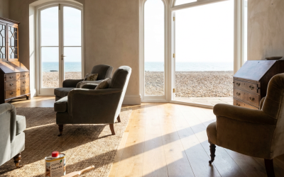 The British Homeowner’s Guide to Floor Aftercare: Hardwax Oil vs. Water-Based Lacquer